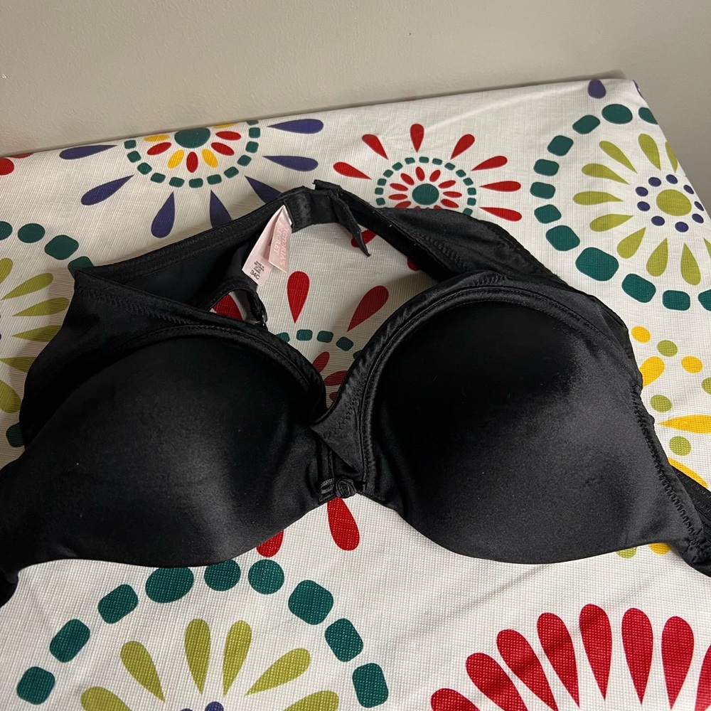 Victoria Secret 34C Black Bra